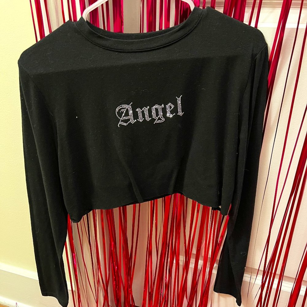 adika black long sleeve angel t-shirt